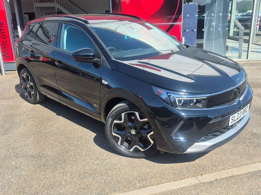 Vauxhall Grandland 1.6 14.2Kwh Ultimate Euro 6 S S Black