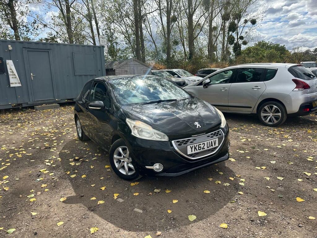 Peugeot 208 1.2 Vti Active Euro 5 Grey #1