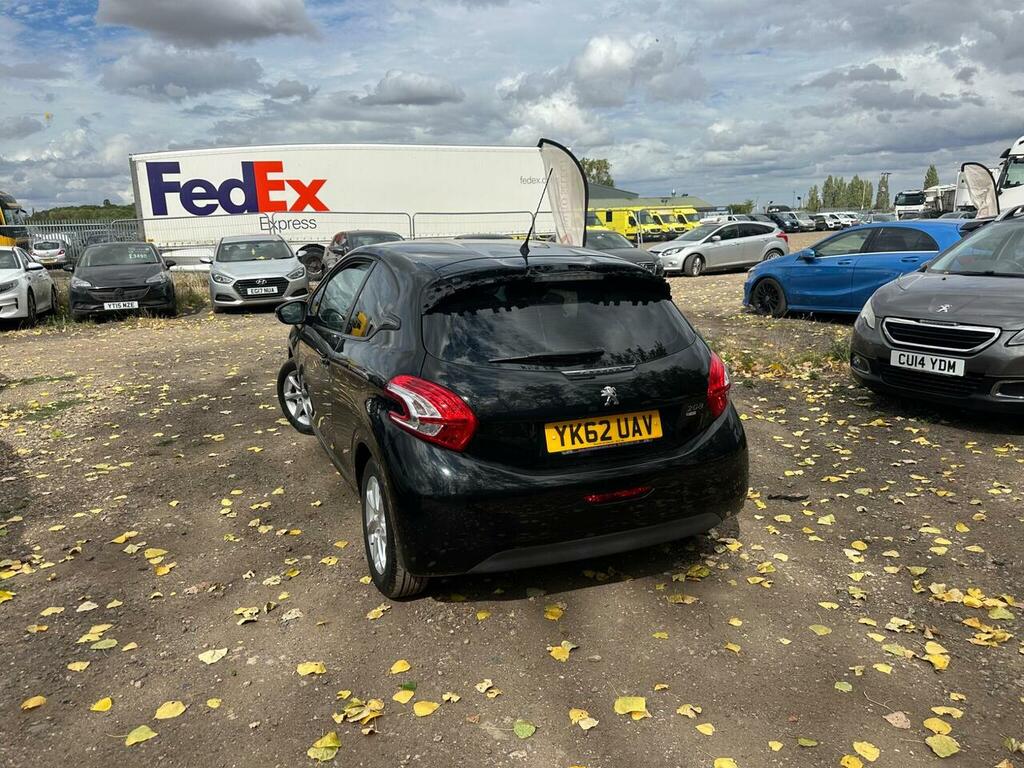Peugeot 208 1.2 Vti Active Euro 5 Grey #3