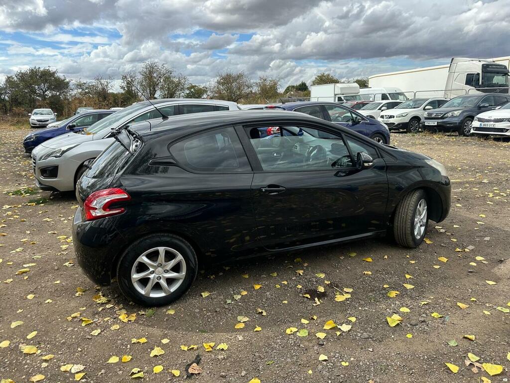 Peugeot 208 1.2 Vti Active Euro 5 Grey #20
