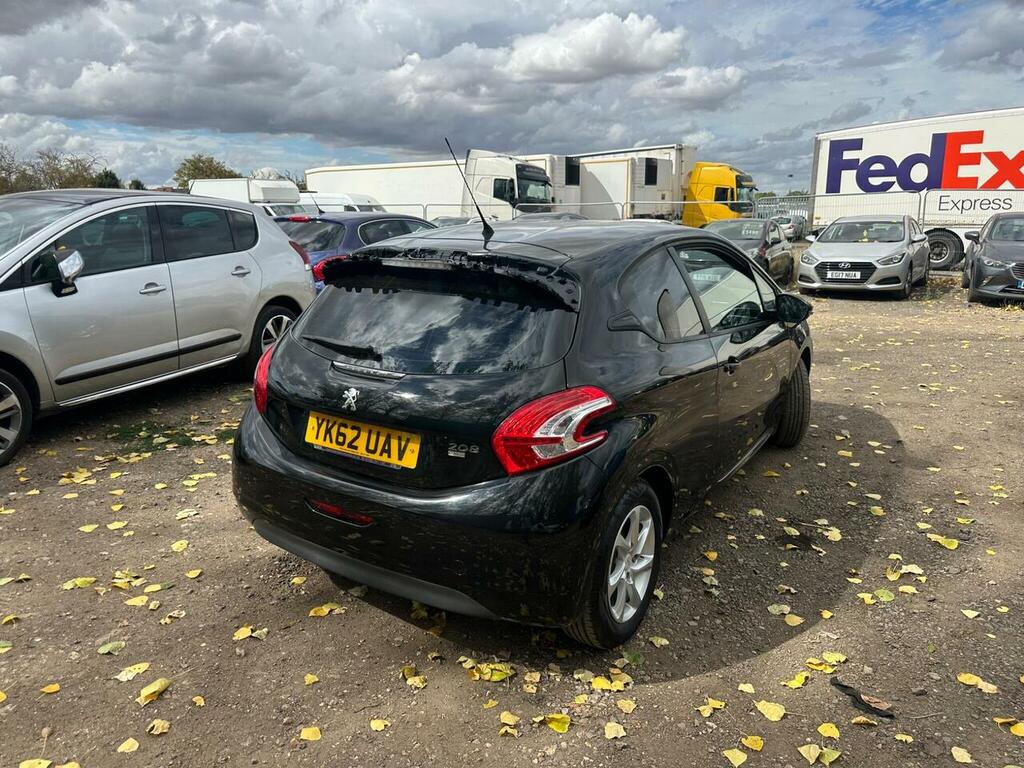 Peugeot 208 1.2 Vti Active Euro 5 Grey #22