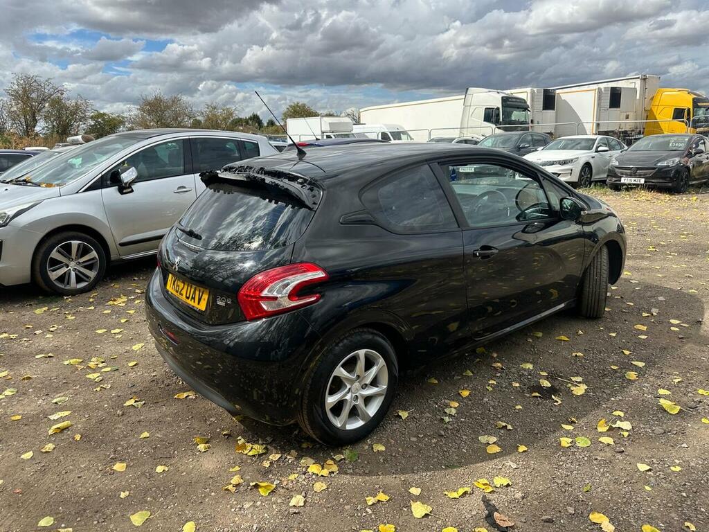 Peugeot 208 1.2 Vti Active Euro 5 Grey #23