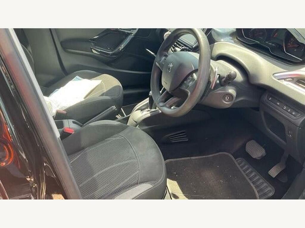 Peugeot 208 1.2 Vti Access Euro 5 White #7