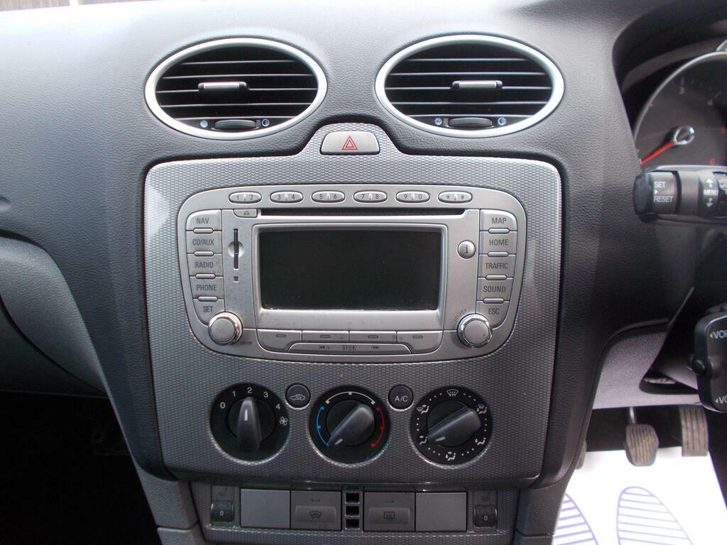 Ford Focus 1.6 Zetec S. Sporty Family Car Blue Blue #13