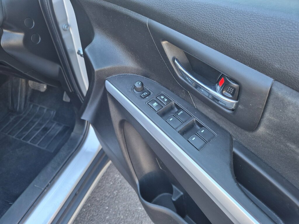 Suzuki SX4 Hatchback Black #10