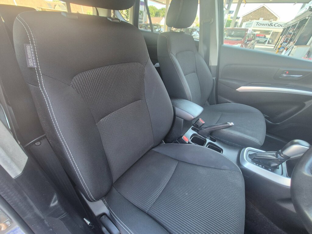 Suzuki SX4 Hatchback Black #24