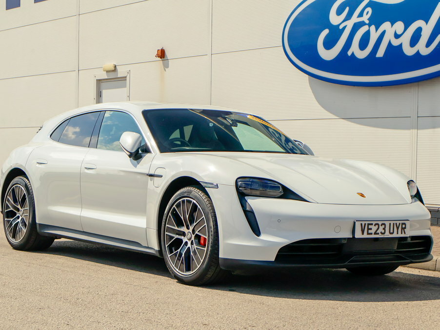Porsche Taycan 420Kw 4S 93Kwh VE23UYR White #2