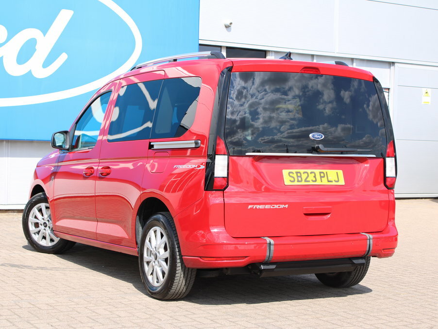Ford Tourneo Connect 2.0 Ecoblue Titanium Red #6