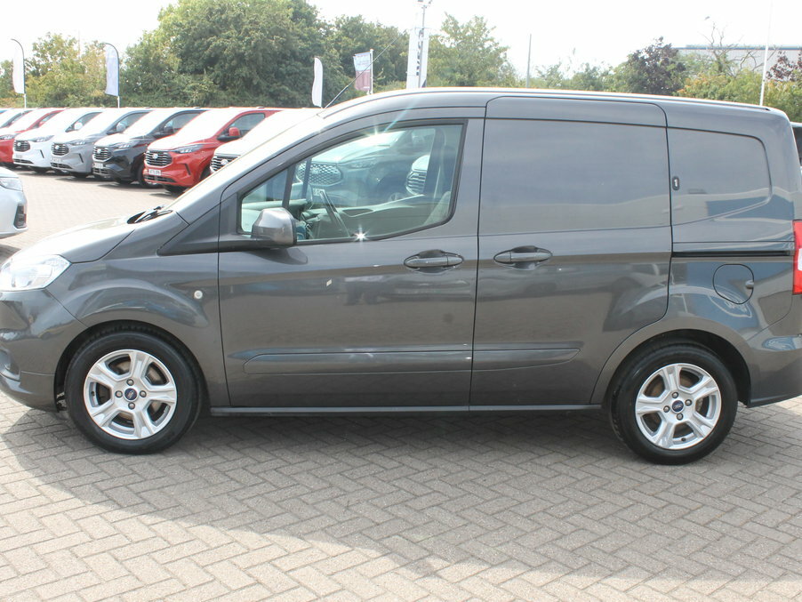 Ford Transit Courier 1.0 Ecoboost Limited Van 6 Speed WV22USS Grey #4