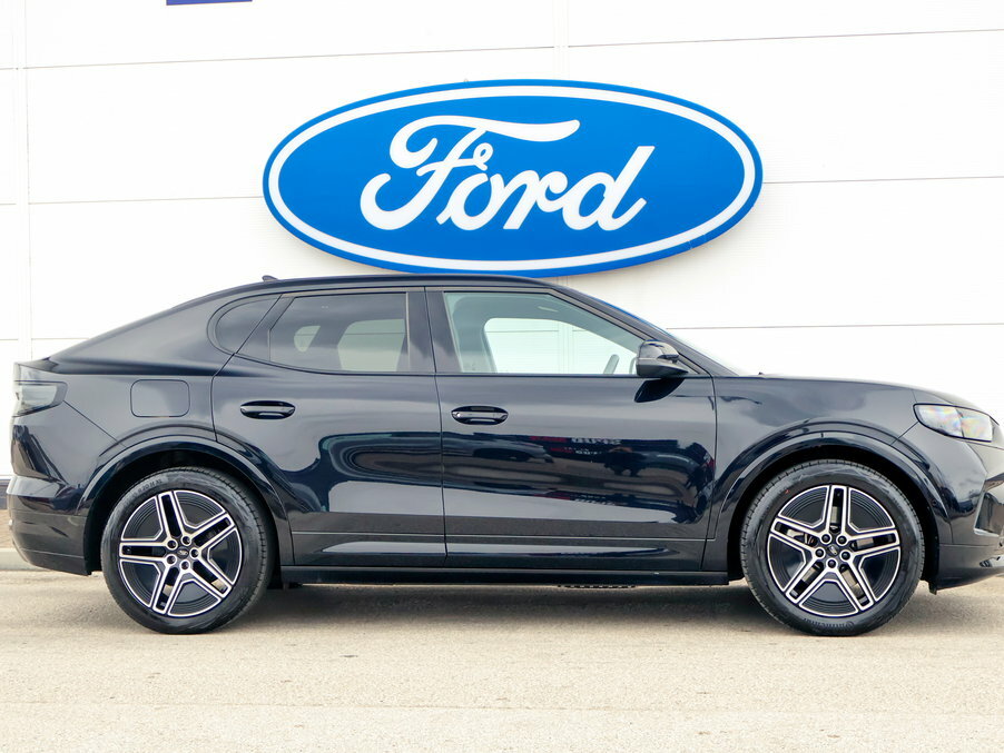 Ford Capri 210Kw Premium 77Kwh Black #2