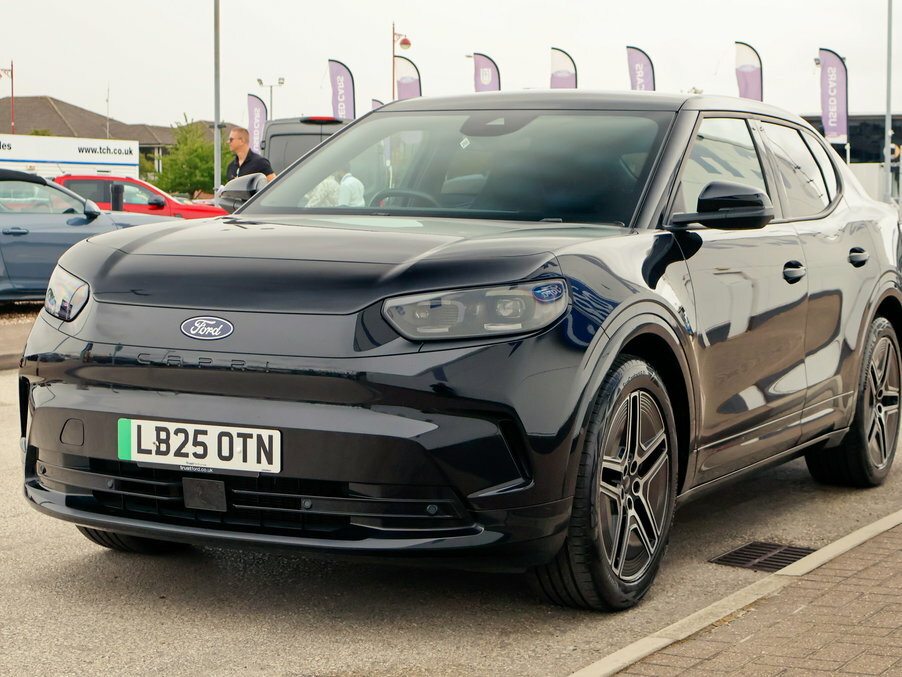 Ford Capri 210Kw Premium 77Kwh Black #4