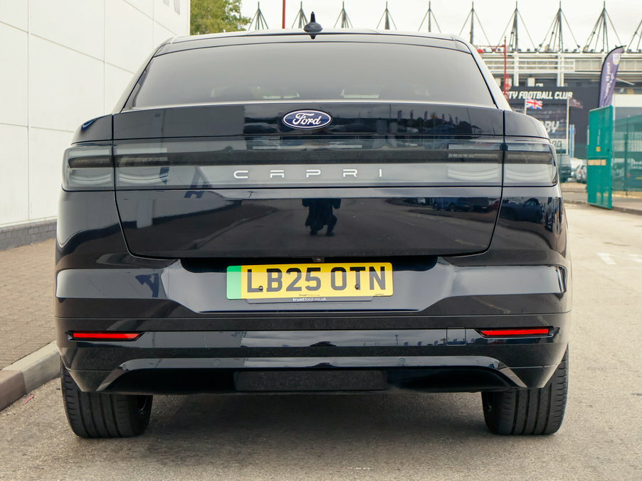 Ford Capri 210Kw Premium 77Kwh Black #5
