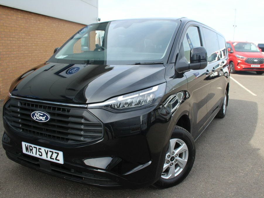 Ford Transit Custom 2.5 Phev 232Ps H1 Kombi Limited 9 Seater WR75YZZ Black #3