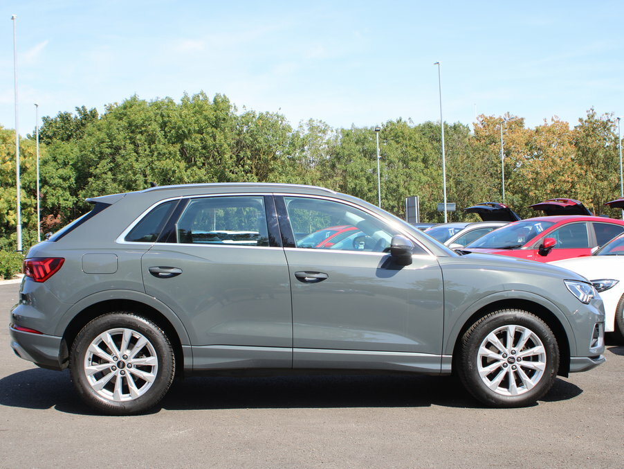 Audi Q3 35 Tfsi Sport Tech Pack Grey #4