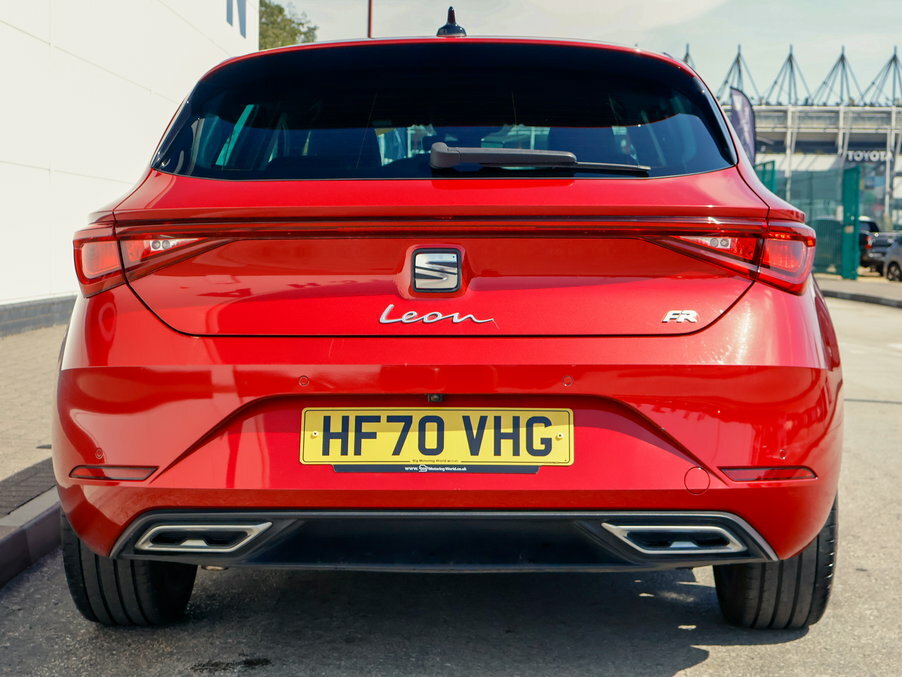 Seat Leon 1.5 Etsi 150 Fr First Edition Dsg Red #5