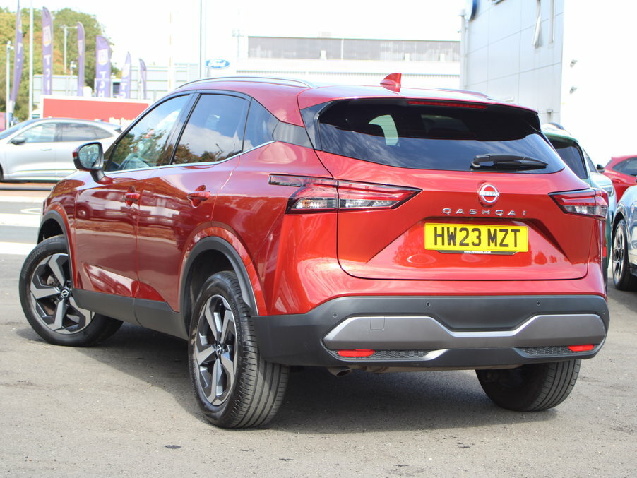 Nissan Qashqai 1.3 Dig-t Mh N-connecta Glass Roof Red #5