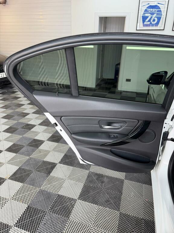BMW 3 Series 2.0 330E 7.6Kwh Se Euro 6 Ss  #31