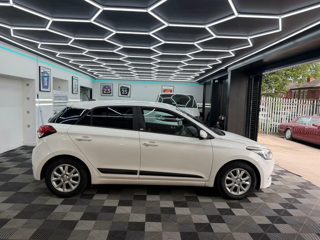 Hyundai I20 1.2 Se Euro 6 Blue #9