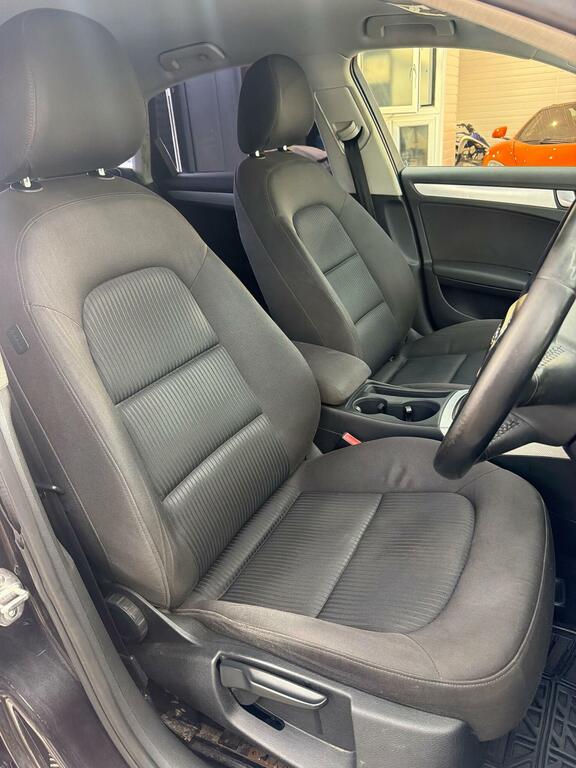 Audi A4 Avant 2.0 Tdi 136Ps Estate Black Edition Ma  #16