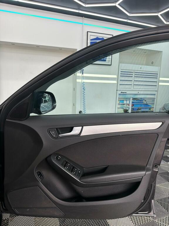 Audi A4 Avant 2.0 Tdi 136Ps Estate Black Edition Ma  #22
