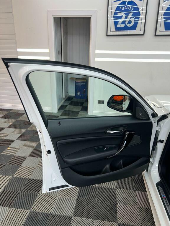 BMW 1 Series 1.5 118I Sport Euro 6 Ss White #18