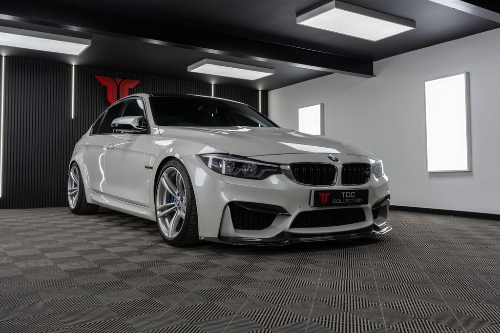 BMW M3 Saloon YK15CAC White #4