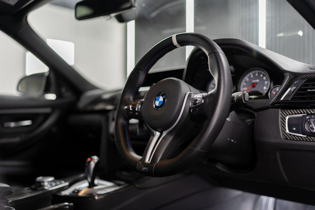 BMW M3 Saloon YK15CAC White #3