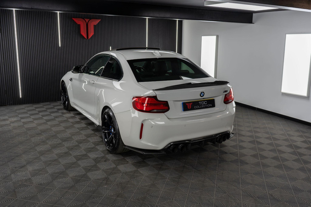 BMW M2 Coupe HJ18LVV White #2