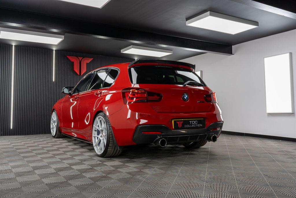 BMW 1 Series Hatchback MJ68CAV Red #6
