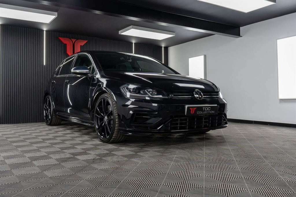 Volkswagen Golf Hatchback RE67UTN Black #4
