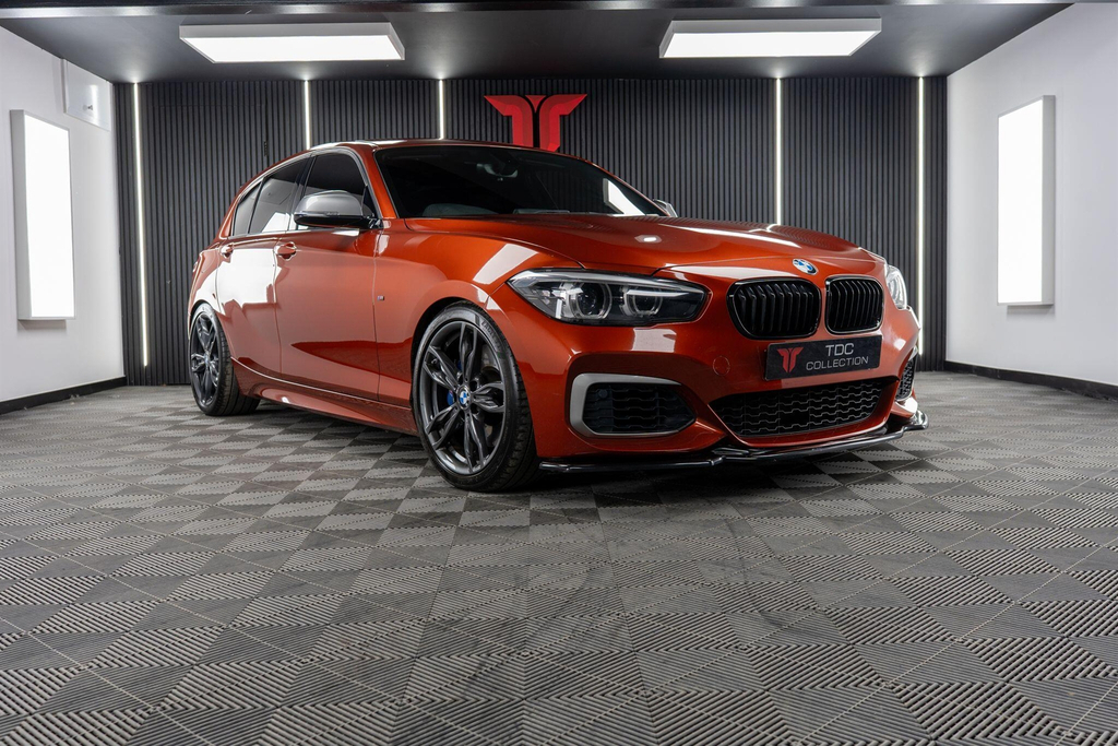 BMW 1 Series Hatchback YS67FLN Orange #4