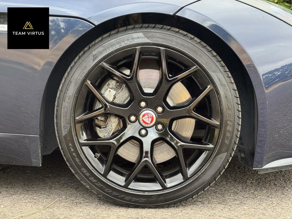 Jaguar F-Type D R-sport Black Sportbrake Red #16