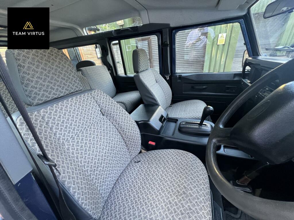Land Rover Defender 110 County Blue #4