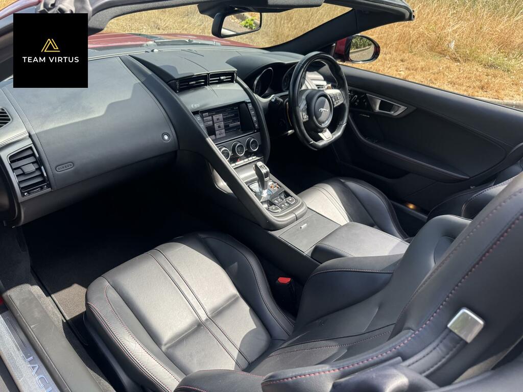 Jaguar F-Type Automatic Black #17