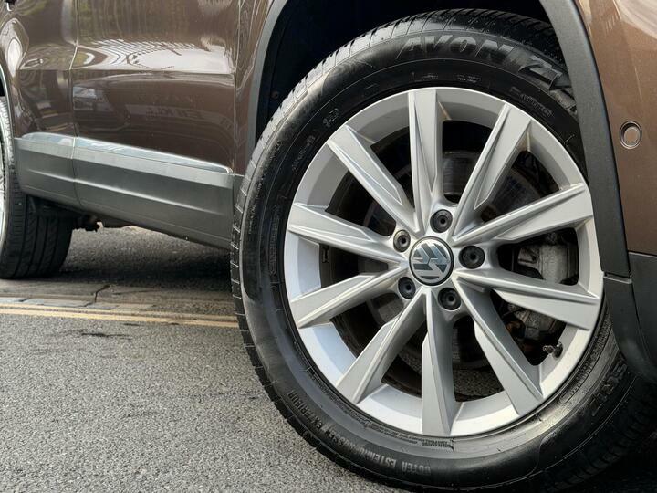 Volkswagen Tiguan Tiguan R Line Tdi Bluemotion Technology 4Motion Blue #8