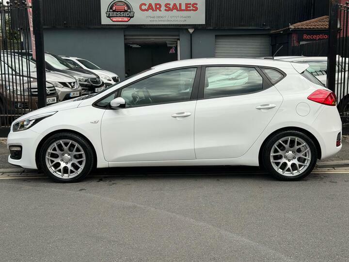 Kia Ceed 1.6 Crdi 1 Euro 6 Ss LF17URP White #3