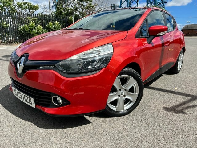 Renault Clio Dci Expression Hatchback Red #6