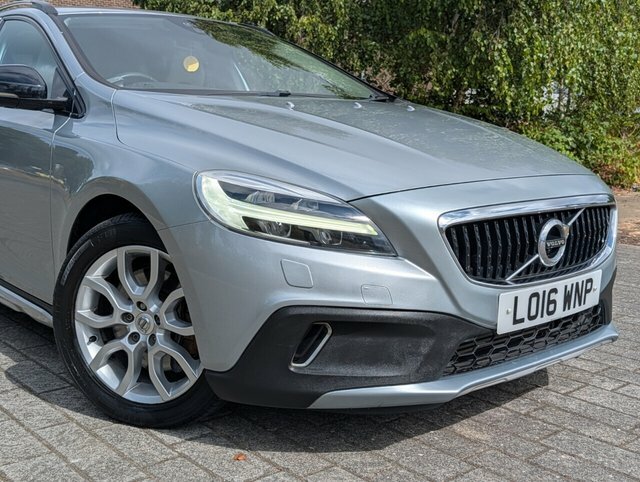 Volvo V40 Cross Country T3 Pro Hatchback Silver #5