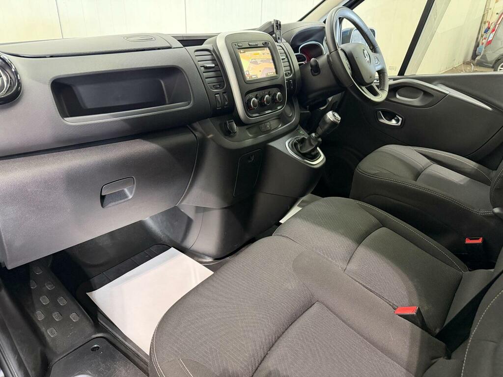 Renault Trafic Sl28 Energy Dci 120 Sport Nav Van  #18