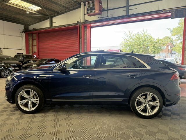 Audi Q8 Automatic DA68ERK Blue #5