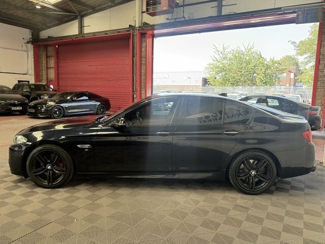 BMW 5 Series 530D M Sport Black #4