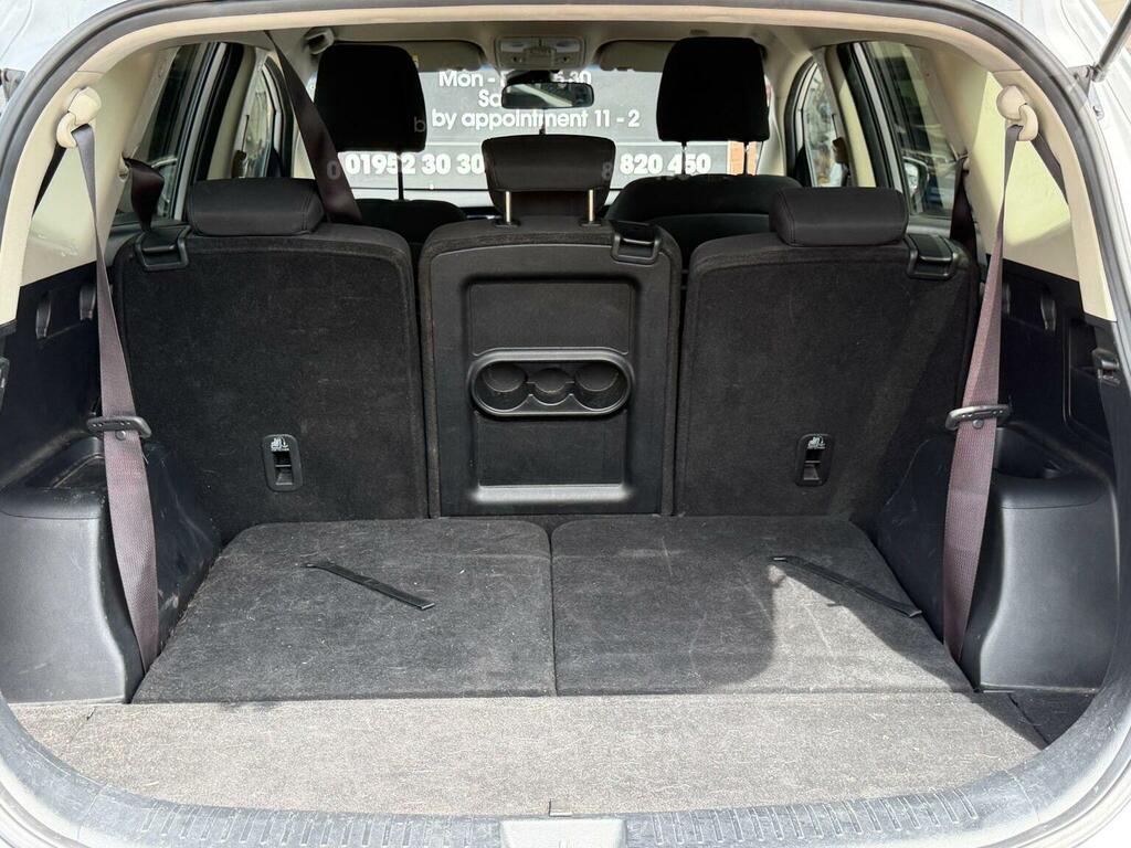 Kia Carens Mpv 1.6 Gdi Ecodynamics 1 2014 Black #85