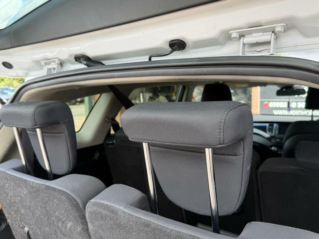 Kia Carens Mpv 1.6 Gdi Ecodynamics 1 2014 Black #87