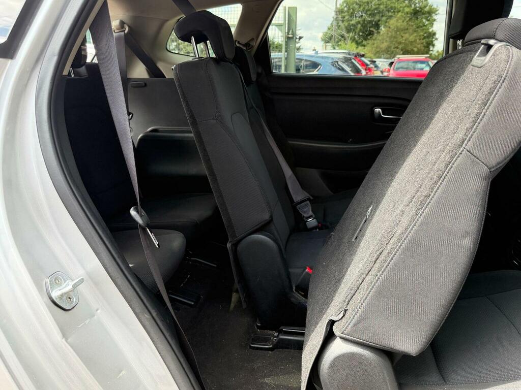 Kia Carens Mpv 1.6 Gdi Ecodynamics 1 2014 Black #88