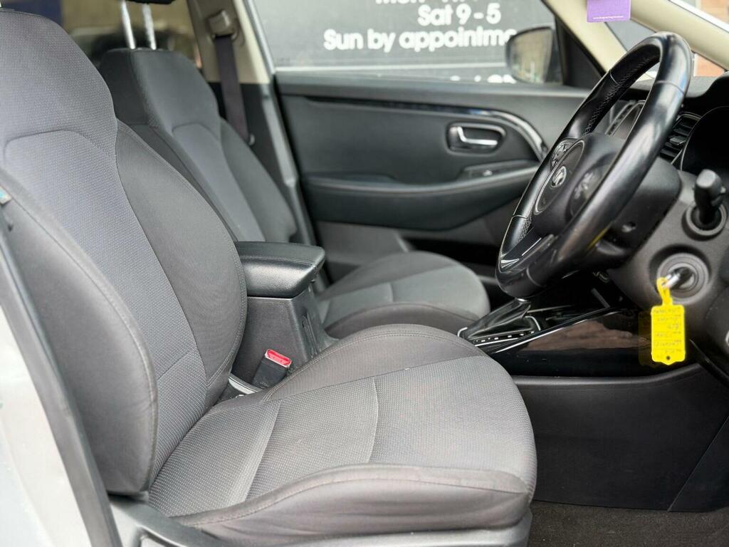 Kia Carens Mpv 1.6 Gdi Ecodynamics 1 2014 Black #52