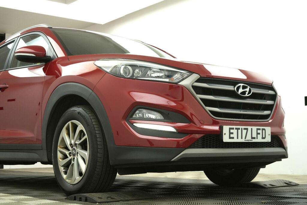 Hyundai Tucson 1.6 Gdi Blue Drive Se Nav Euro 6 Ss Red #6