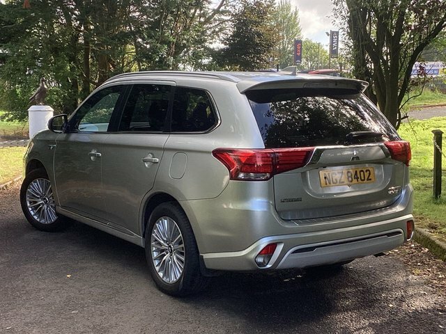 Mitsubishi Outlander Twinmotor 13.8Kwh 4H Suv Silver #2