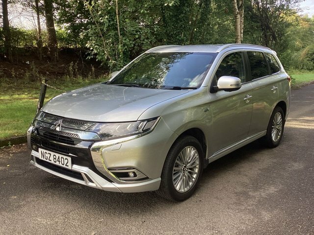 Mitsubishi Outlander Twinmotor 13.8Kwh 4H Suv Silver #6