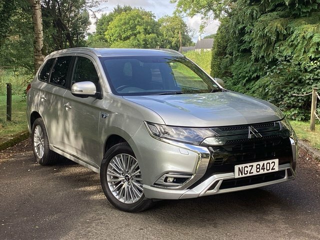 Mitsubishi Outlander Twinmotor 13.8Kwh 4H Suv Silver #3