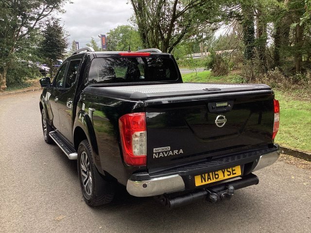 Nissan Navara Dci Tekna Pickup Double Black #6